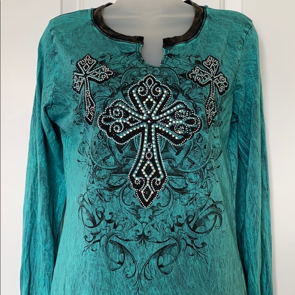 Vocal Embellished Cross Long Sleeve T - Picture 5 of 12